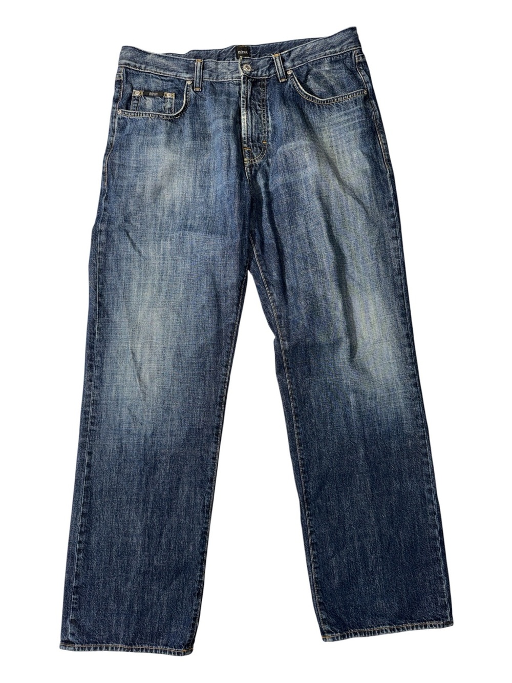 Hugo Boss mens 34x32 relaxed fit vintage mid wash denim blue jeans EUC